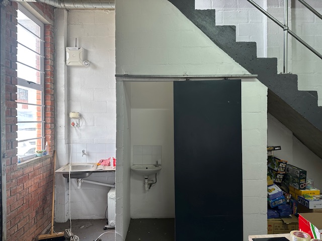 To Let commercial Property for Rent in Maitland Western Cape